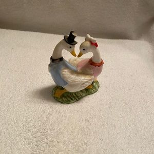 Vintage Enesco Ducks in love figurine | Made In Maylasia